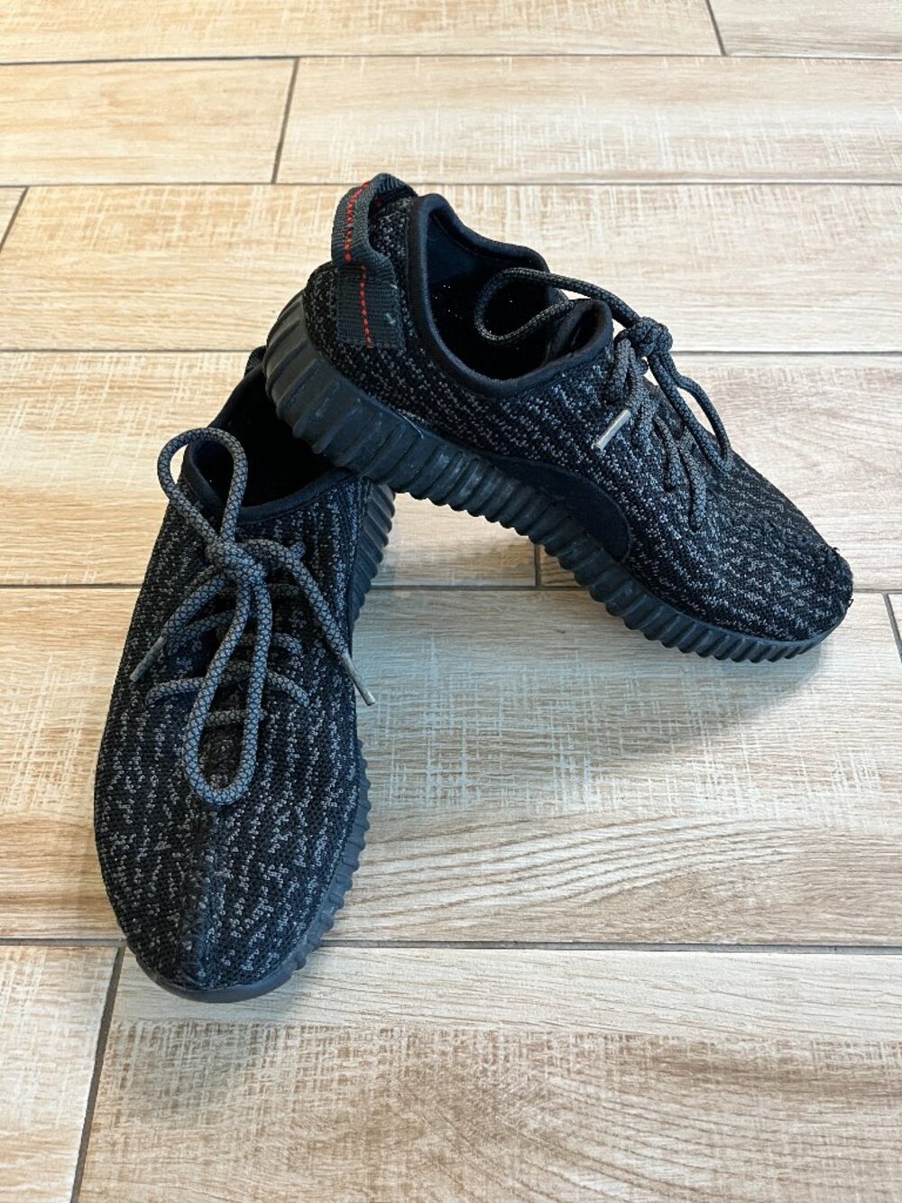 Womens Yeezy Adidas Black Boost Sneakers - 7